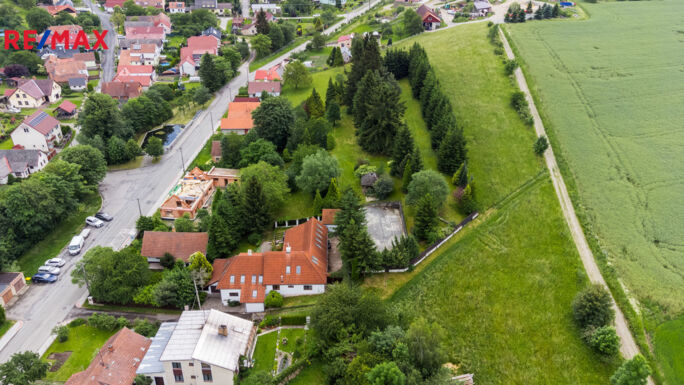 Prodej rodinného domu, 371 m2, Kořenec - obrázek 1