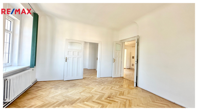 2732102.jpg 2732102.jpg