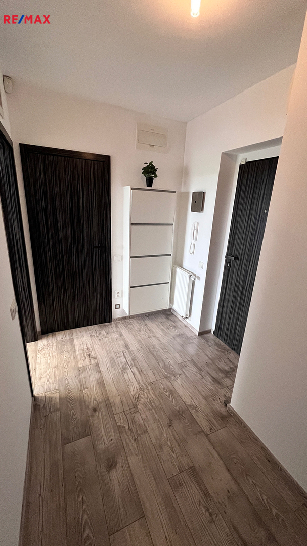 2796082.jpg 2796082.jpg