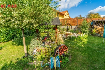 3033852.jpg 3033852.jpg