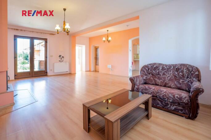 Prodej domu v osobním vlastnictví 654 m2, Těmice u Hodonína - obrázek 3