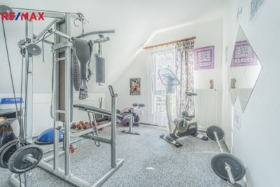 3033860.jpg 3033860.jpg