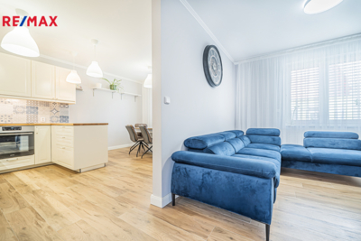 2740057.jpg 2740057.jpg