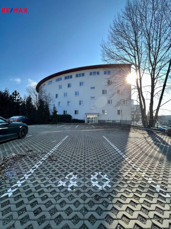 Pronájem garážového stání, 15 m2, Brno - obrázek 3