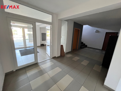 2796152.jpg 2796152.jpg