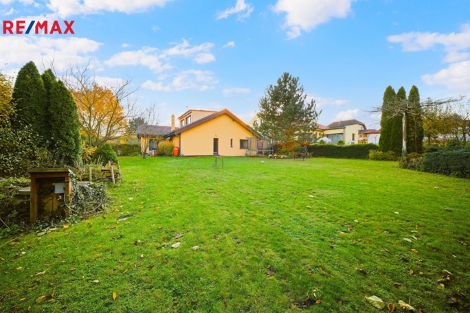 3076845.jpg 3076845.jpg