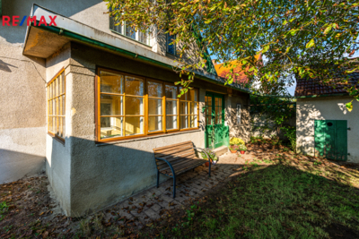 3041327.jpg 3041327.jpg