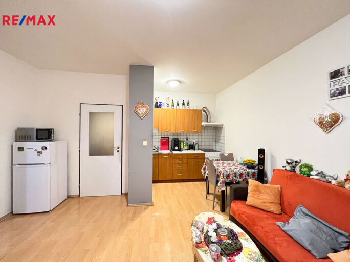 Pronájem bytu 2+kk, 50 m2, Pohořelice - obrázek 1