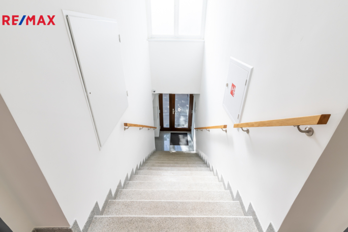 3026275.jpg 3026275.jpg