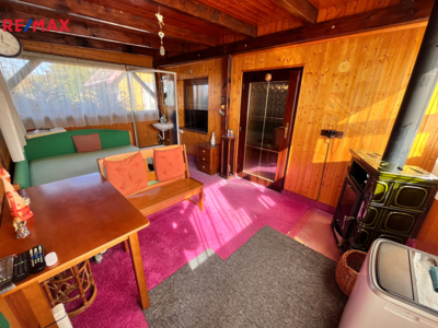 2735795.jpg 2735795.jpg