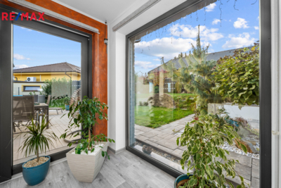 3073080.jpg 3073080.jpg