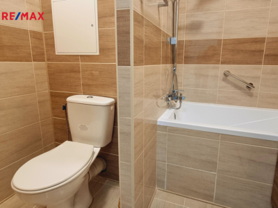 2757345.jpg 2757345.jpg