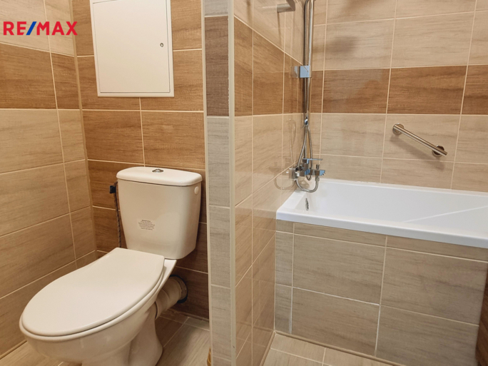 2757345.jpg 2757345.jpg