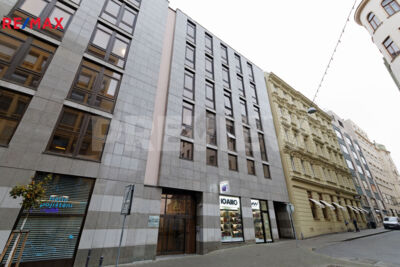 2987224.jpg 2987224.jpg