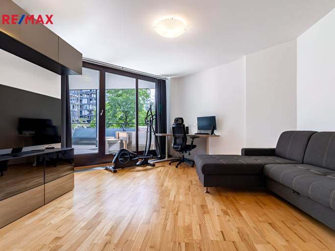 Pronájem bytu 2+kk, 61 m2, Praha - obrázek 2