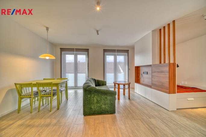 Pronájem bytu 1+kk, 48 m2, Poděbrady