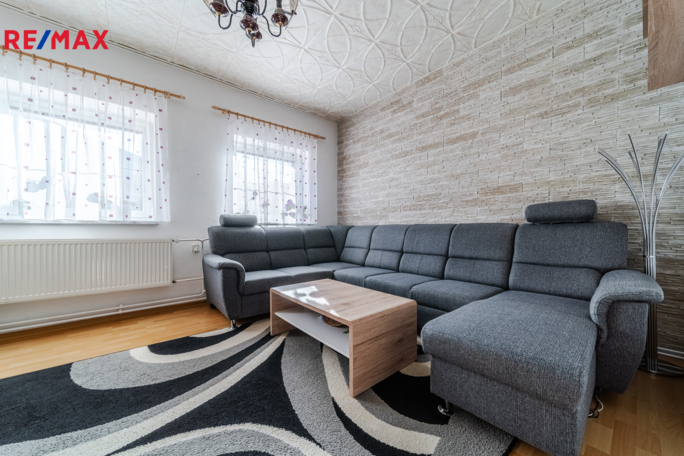 Prodej rodinného domu, 105 m2, Zakřany - obrázek 2