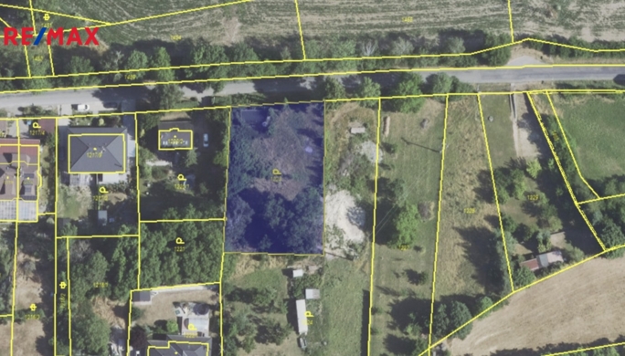 Prodej pozemku pro bydlení, 1670 m2, Hřebeč