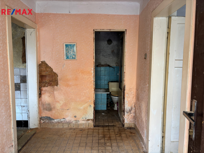 2734442.jpg 2734442.jpg