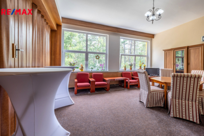 2955328.jpg 2955328.jpg