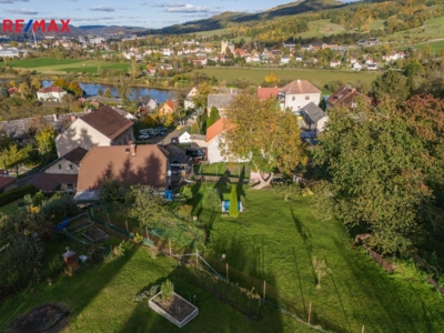 3066004.jpg 3066004.jpg