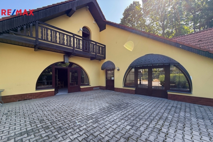 2957838.jpg 2957838.jpg