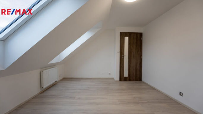 Pronájem bytu 2+kk, 39 m2, Kanice - obrázek 5
