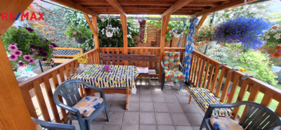 2835102.jpg 2835102.jpg