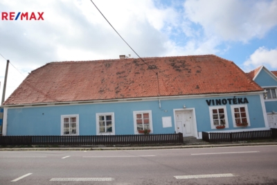 Prodej vícegeneračního domu, 790 m2, Znojmo