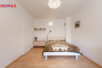 2756380.jpg 2756380.jpg