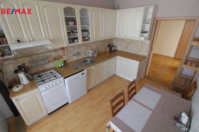 Pronájem bytu 4+1, 104 m2, Brno - obrázek 3