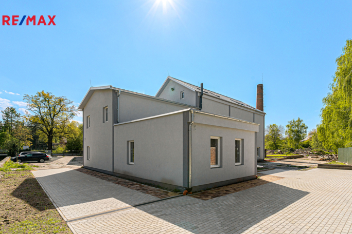 2829907.jpg 2829907.jpg