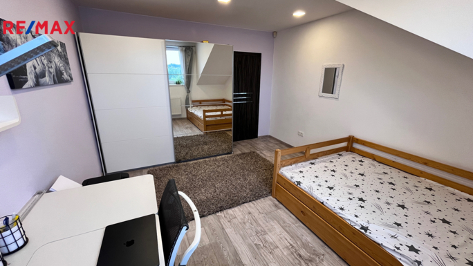 2796148.jpg 2796148.jpg