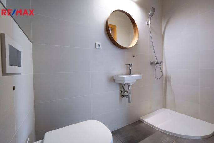 3066647.jpg 3066647.jpg