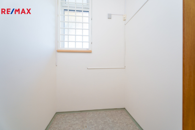 3050379.jpg 3050379.jpg