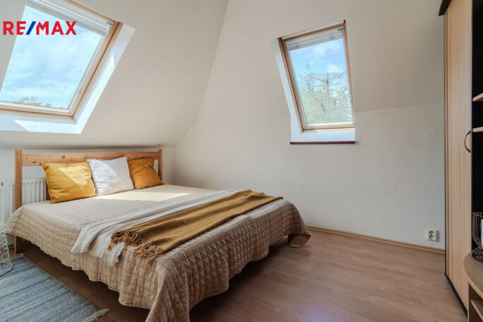Prodej rodinného domu, 371 m2, Kořenec - obrázek 15