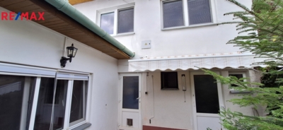 3035495.jpg 3035495.jpg