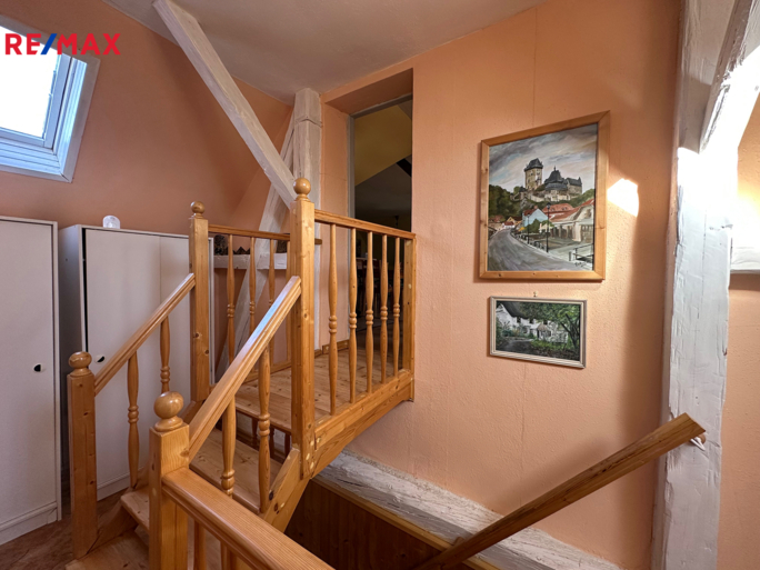 2620226.jpeg 2620226.jpeg