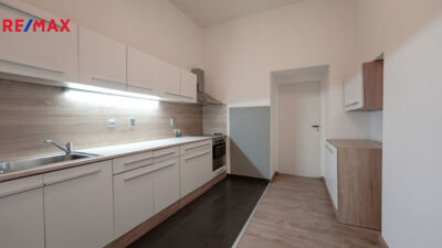 2090242.jpg 2090242.jpg