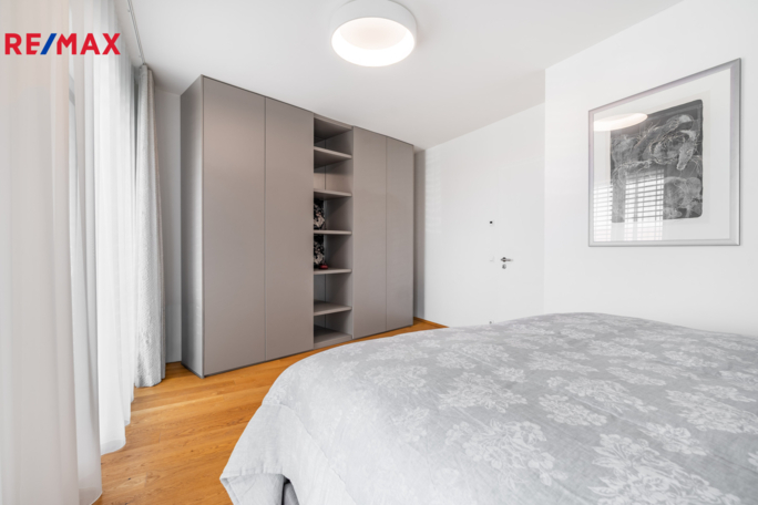 3157843.jpg 3157843.jpg