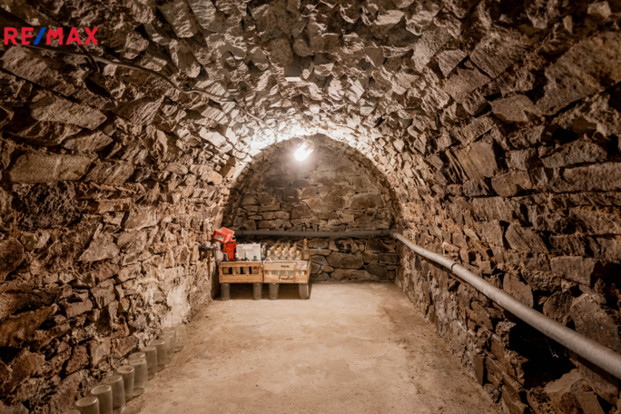 2756376.jpg 2756376.jpg