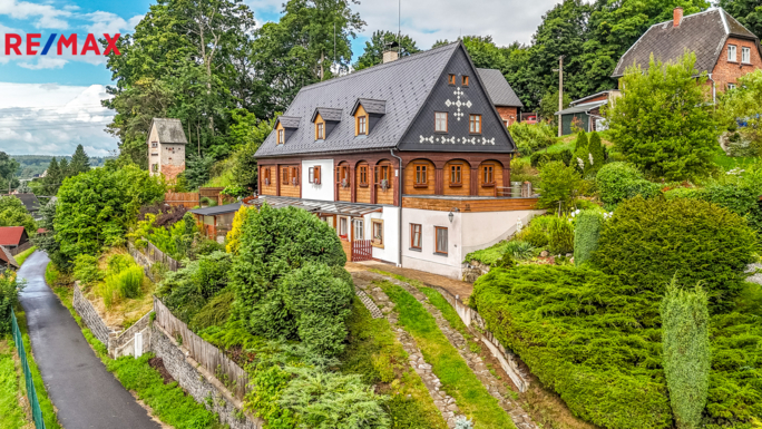 Prodej rodinného domu, 271 m2, Krásná Lípa - obrázek 1