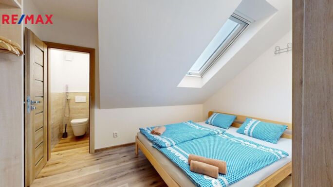 3041891.jpg 3041891.jpg