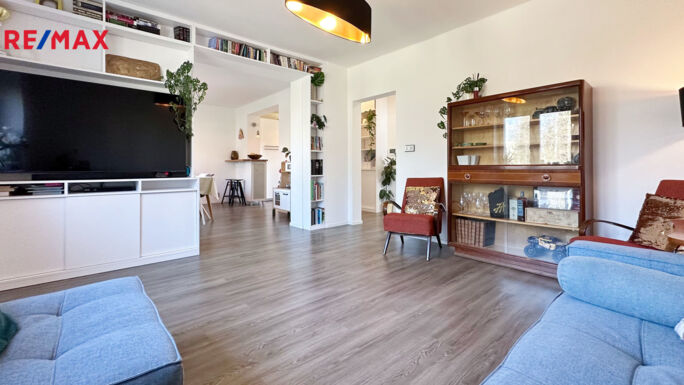 Prodej vily, 349 m2, Hostivice - obrázek 2