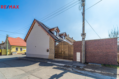 2740091.jpg 2740091.jpg