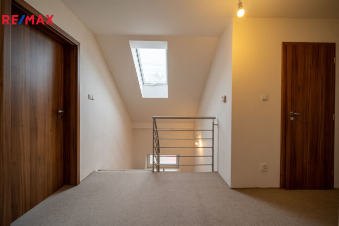 Prodej rodinného domu, 180 m2, Rousínov - obrázek 17
