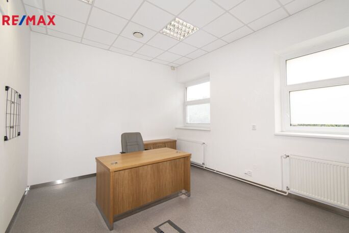 Pronájem prostoru kanceláří, 154 m2, Brno - obrázek 12
