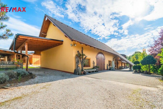 Prodej rodinného domu, 304 m2, Klatovy