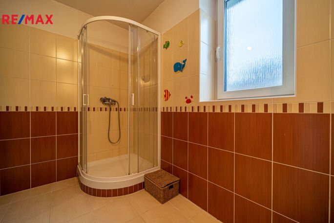 Prodej rodinného domu, 180 m2, Rousínov - obrázek 12