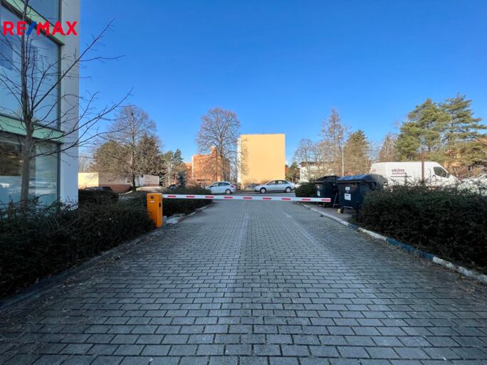 Pronájem garážového stání, 15 m2, Brno - obrázek 3